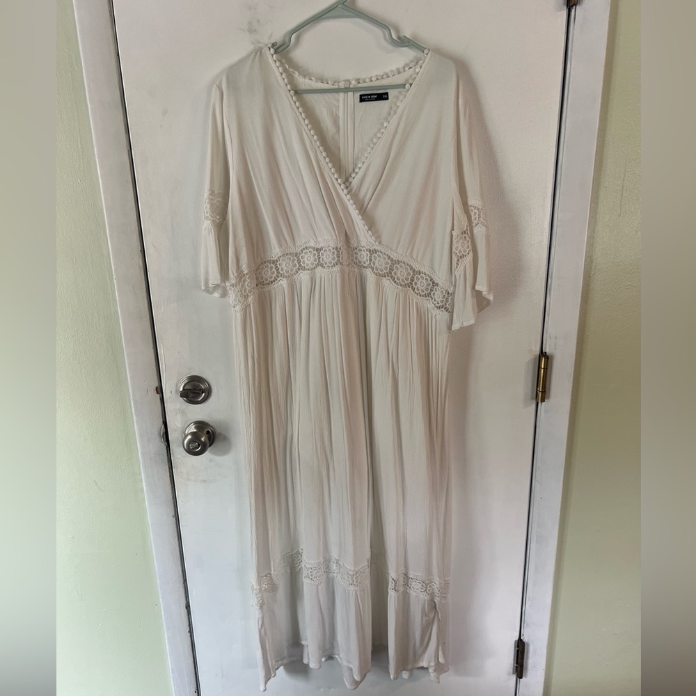 White plus size maxi dress